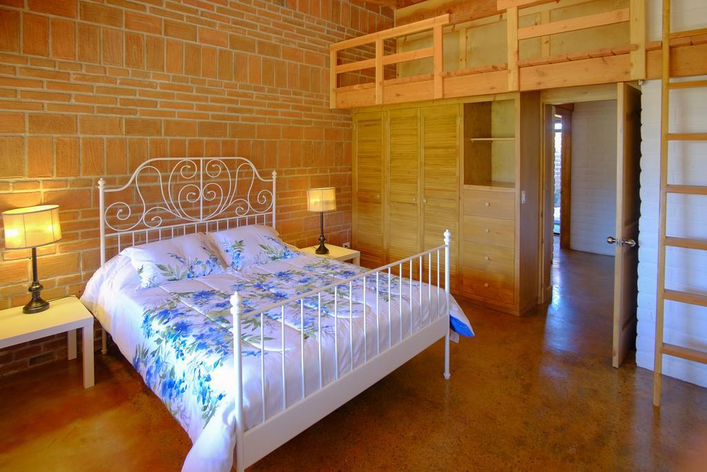 バジェ・デ・グアダルーペ Rancho El Rossinyolヴィラ エクステリア 写真