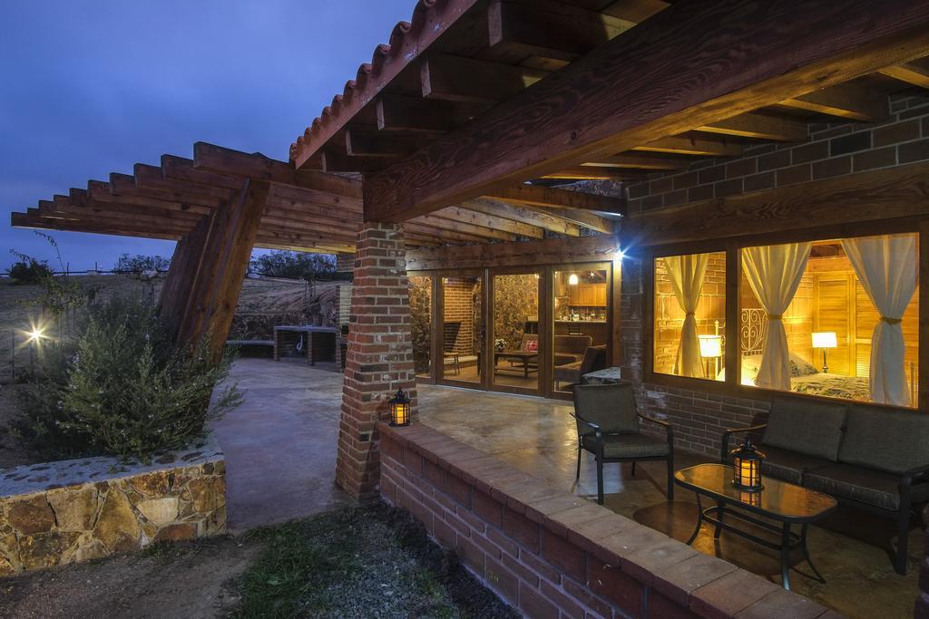バジェ・デ・グアダルーペ Rancho El Rossinyolヴィラ エクステリア 写真